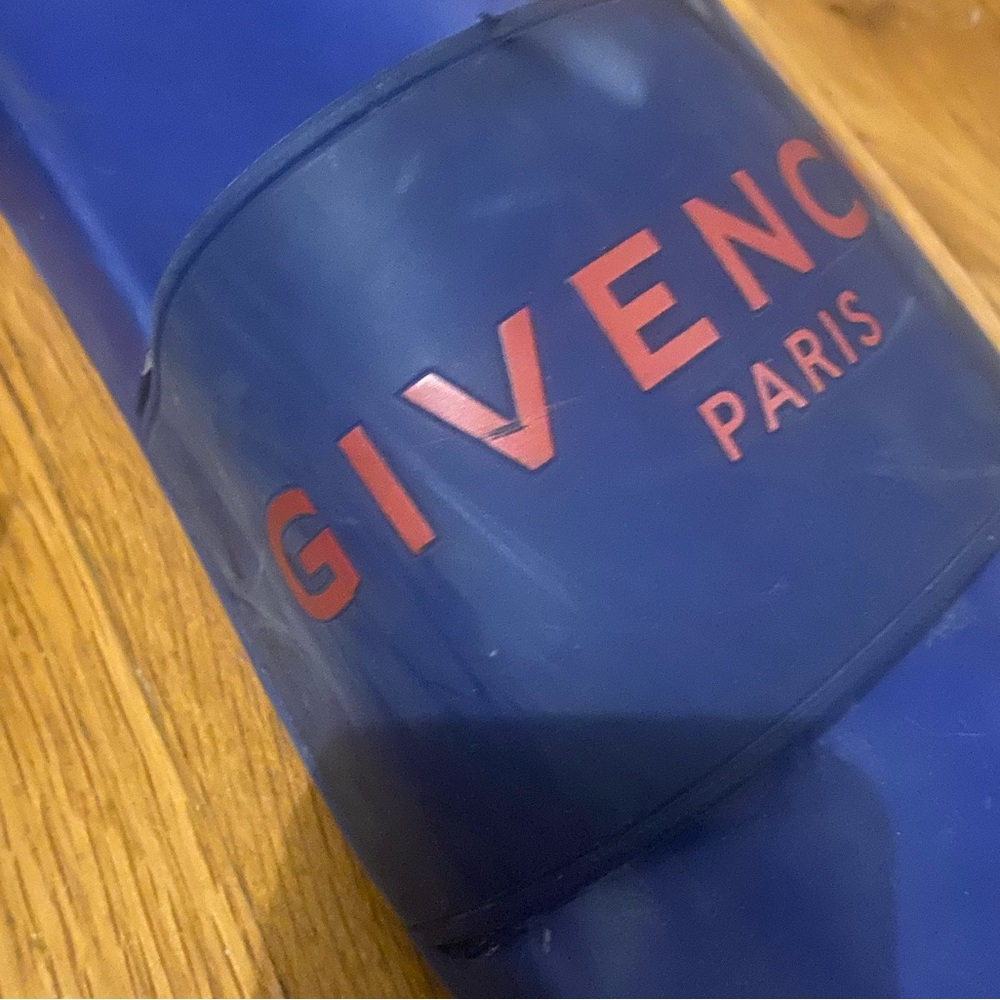 Givenchy Rubber Pool Slides - Picture 6 of 6